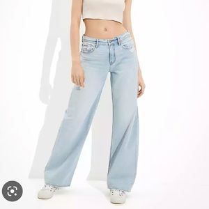American Eagle Low Rise Skater Jean